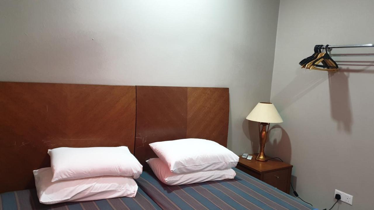 Mri Residence - Homestay In Sg Buloh With Swimming Pool - No Pork&Alcohol Allowed Bandar Puncak Alam Exteriér fotografie